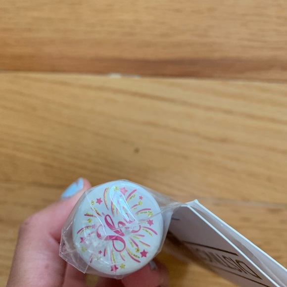 gender reveal pins - Picture 3 of 3